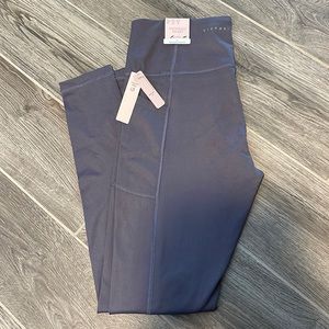 Victoria’s Secret studio leggings